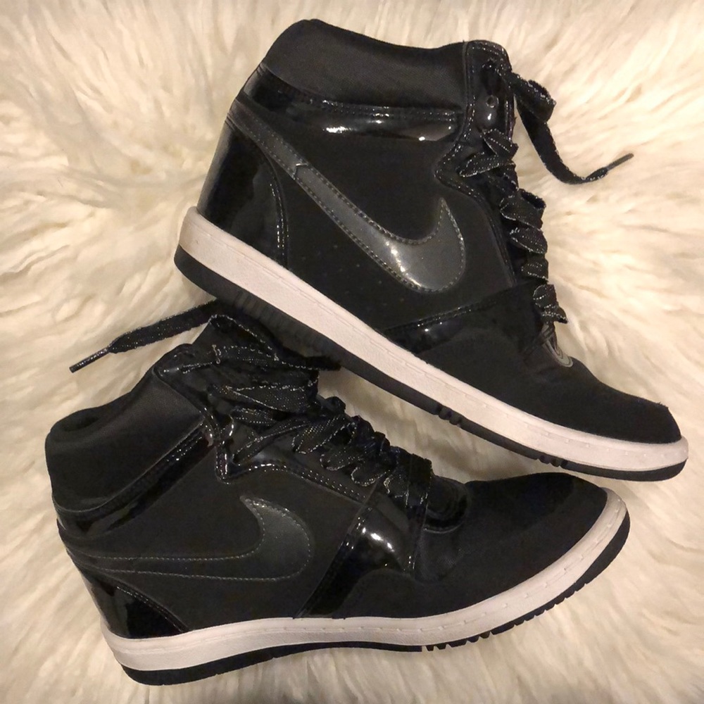 Nike Force Wedge Sneaker
